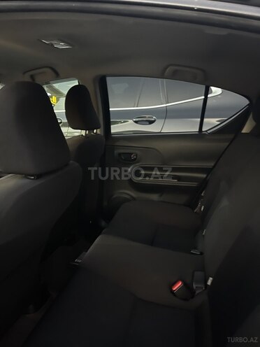 Toyota Aqua 2015, 67,000 km - 1.5 l - Bakı