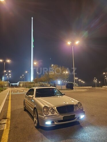 Mercedes E 320 2000, 330,000 km - 3.2 l - Bakı