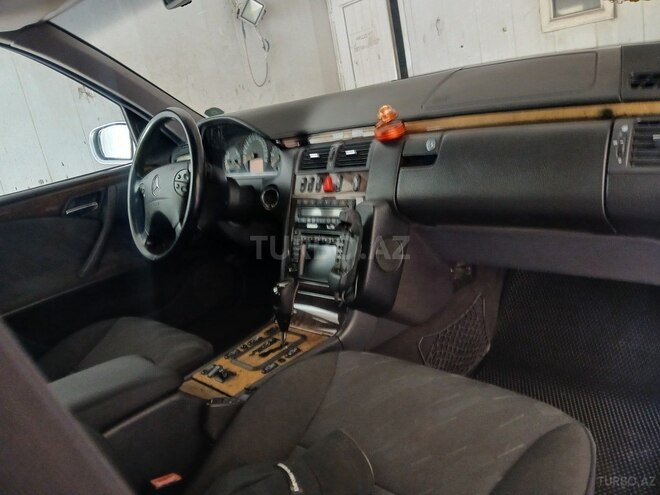 Mercedes E 320 2000, 330,000 km - 3.2 l - Bakı