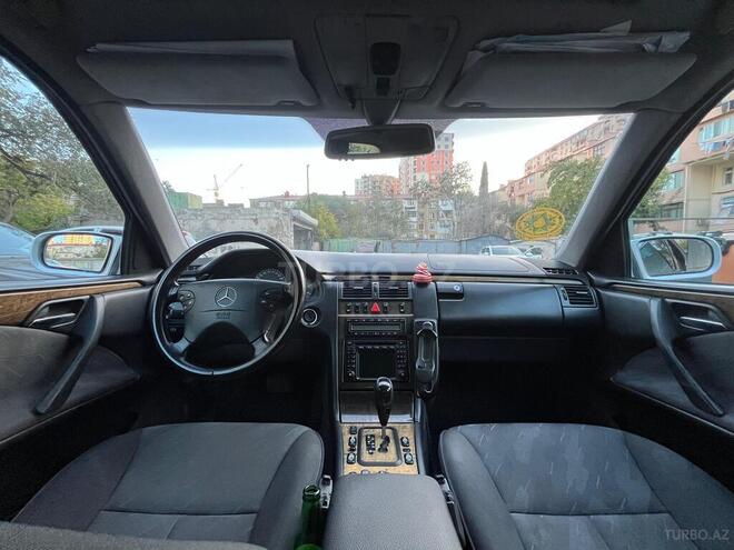 Mercedes E 320 2000, 330,000 km - 3.2 l - Bakı