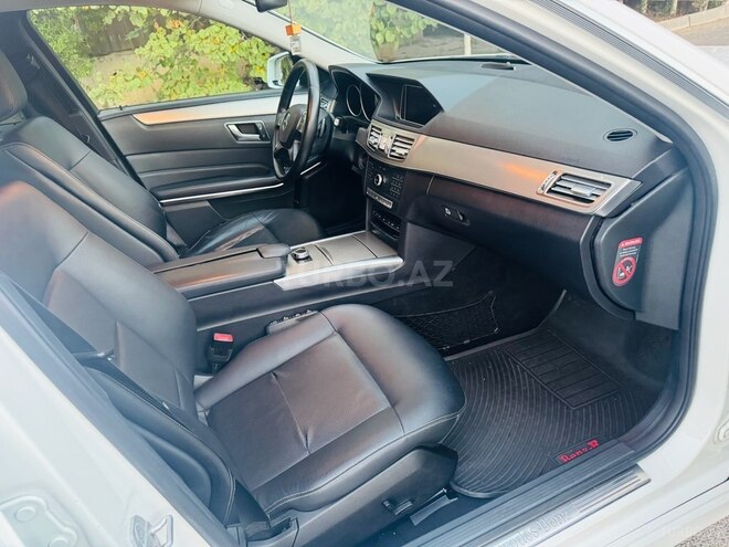 Mercedes E 220 2015, 239,865 km - 2.1 l - Bakı
