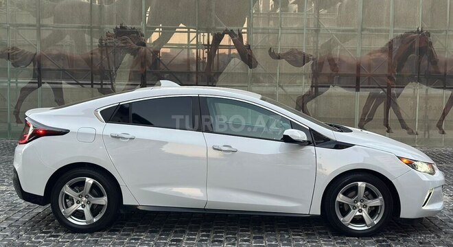 Chevrolet Volt-4