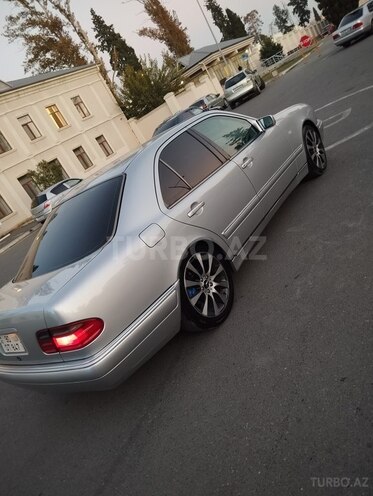 Mercedes E 240 1998, 385,623 km - 2.4 l - Mingəçevir