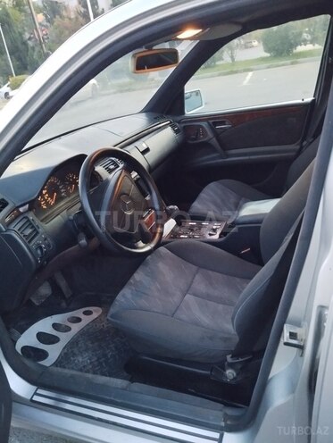 Mercedes E 240 1998, 385,623 km - 2.4 l - Mingəçevir