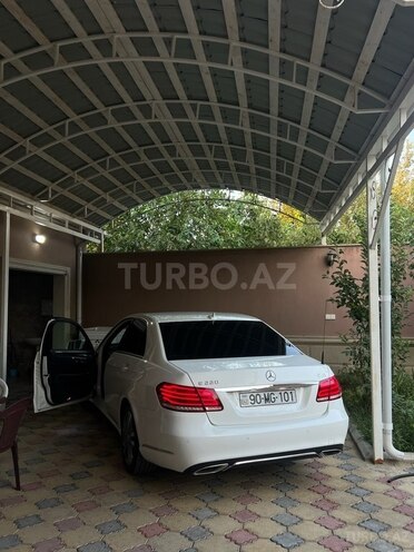 Mercedes E 220 2014, 157,000 km - 2.1 l - Salyan