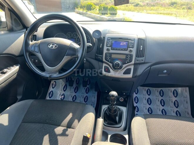 Hyundai i30 2009, 245,700 km - 1.6 l - Şəki
