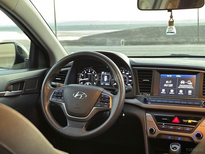 Hyundai Elantra 2017, 158,000 km - 2.0 л - Bakı