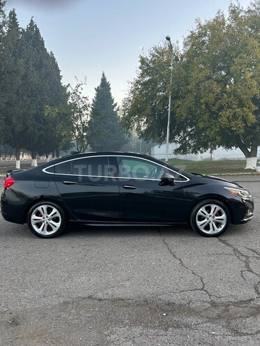 Chevrolet Cruze 2017, 141,717 km - 1.4 l - Qazax