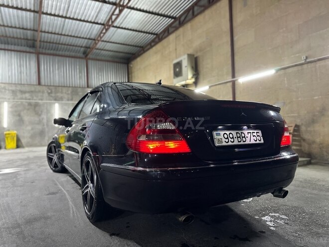 Mercedes E 240 2005, 296,000 km - 2.6 l - Bakı