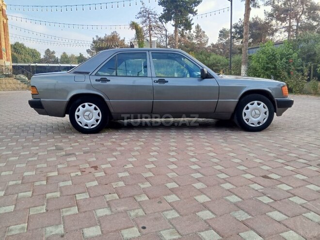Mercedes 190 1991, 225,000 km - 1.8 l - Şirvan