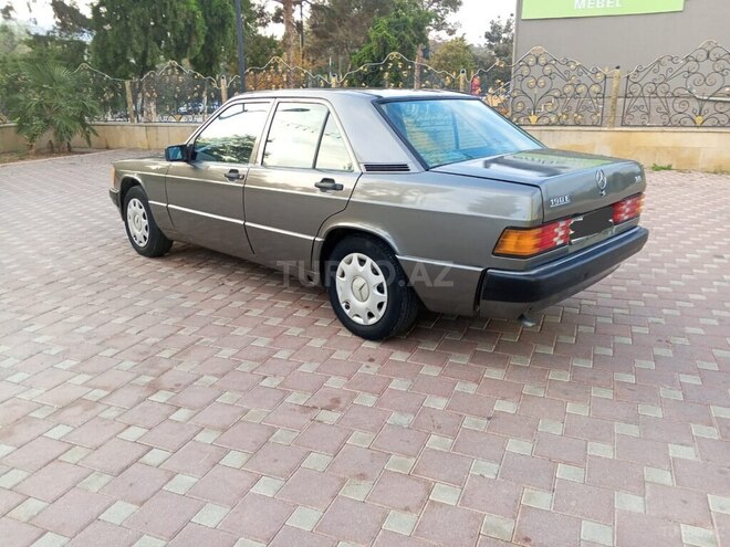 Mercedes 190 1991, 225,000 km - 1.8 l - Şirvan