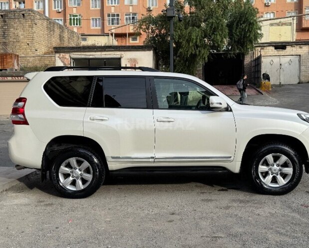 Toyota Land Cruiser Prado 2014, 50,000 km - 2.7 л - Bakı