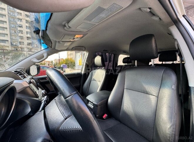 Toyota Land Cruiser Prado 2014, 50,000 km - 2.7 л - Bakı