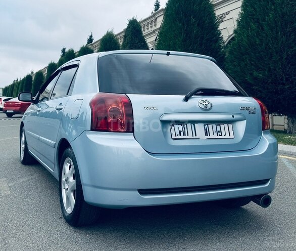 Toyota Corolla 2006, 285,000 km - 1.4 l - Gəncə