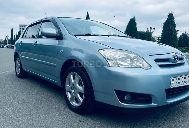 Toyota Corolla 2006, 285,000 km - 1.4 l - Gəncə