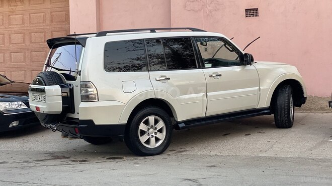 Mitsubishi Pajero 2007, 279,000 km - 3.0 l - Bakı