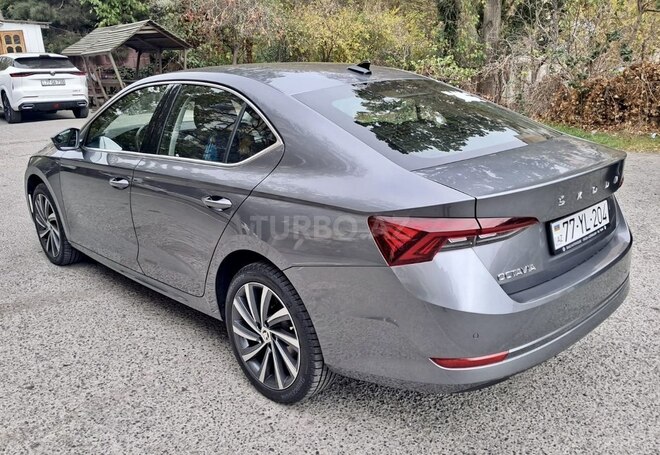 Skoda Octavia 2023, 13,600 km - 1.6 л - Bakı