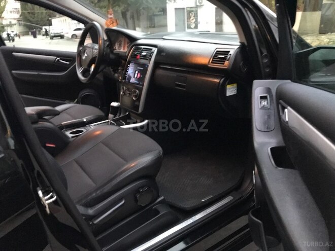 Mercedes B 180 2010, 176,000 km - 1.7 l - Sumqayıt