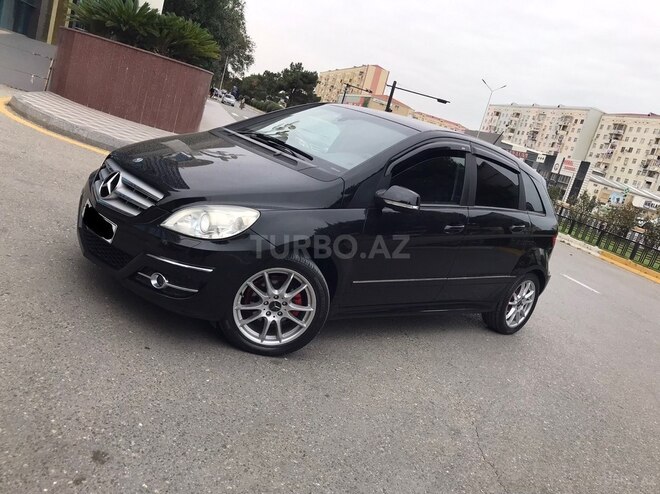 Mercedes B 180 2010, 176,000 km - 1.7 l - Sumqayıt