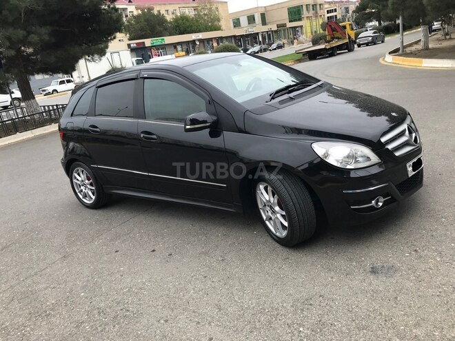 Mercedes B 180 2010, 176,000 km - 1.7 l - Sumqayıt