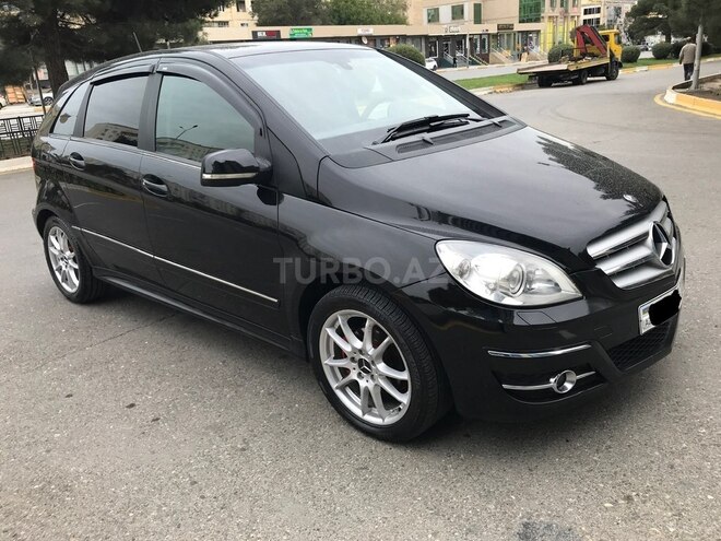 Mercedes B 180 2010, 176,000 km - 1.7 l - Sumqayıt