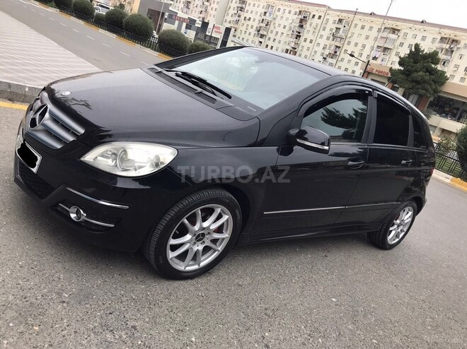 Mercedes B 180 2010, 176,000 km - 1.7 l - Sumqayıt