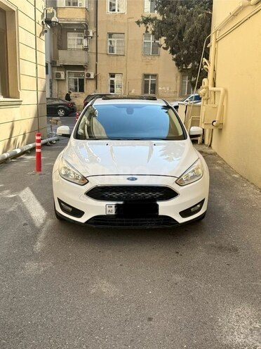 Ford Focus 2015, 137,455 km - 1.6 л - Bakı