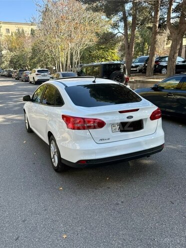 Ford Focus 2015, 137,455 km - 1.6 л - Bakı