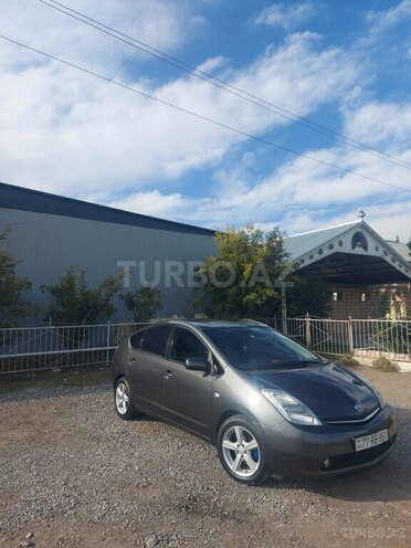 Toyota Prius 2007, 310,000 km - 1.5 l - Ucar