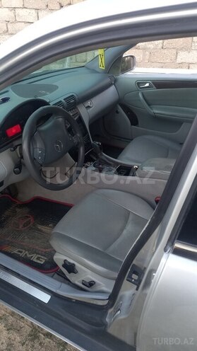 Mercedes C 240 2002, 300,000 km - 2.6 l - Bakı