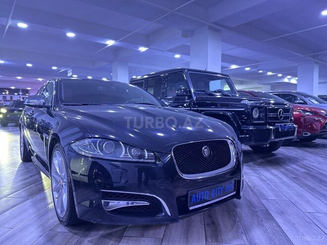 Jaguar XF-4