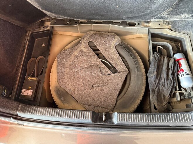 Toyota Corolla 2004, 380,000 km - 1.4 l - Ağcabədi