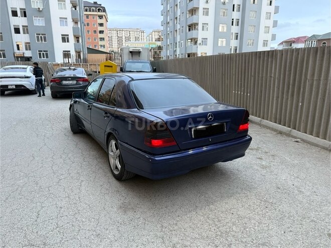 Mercedes C 220 2000, 333,000 km - 2.2 л - Bakı