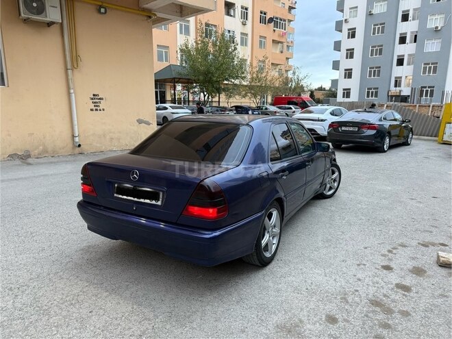 Mercedes C 220 2000, 333,000 km - 2.2 л - Bakı
