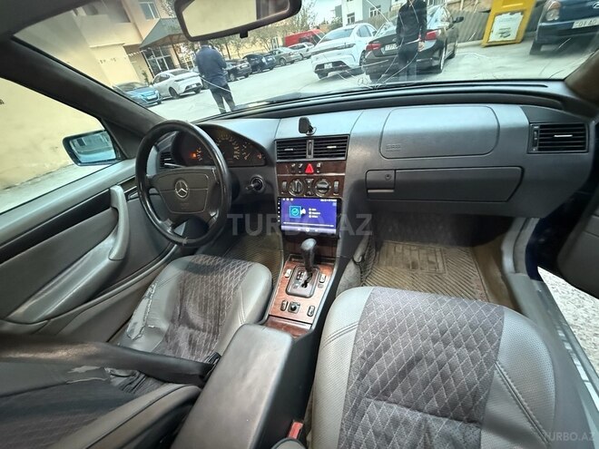 Mercedes C 220 2000, 333,000 km - 2.2 л - Bakı