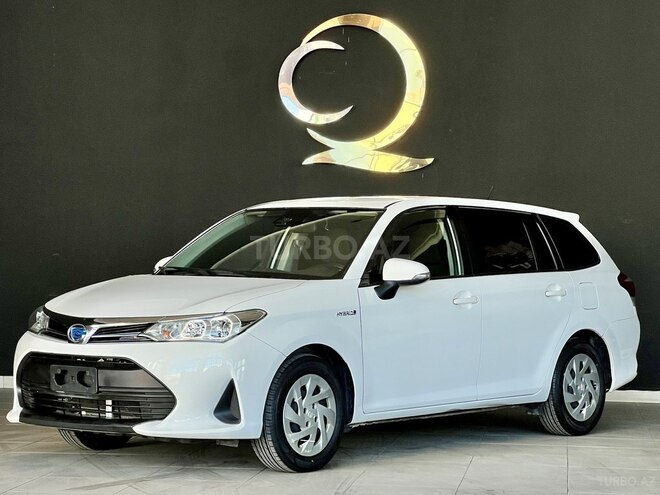 Toyota Corolla Fielder-6