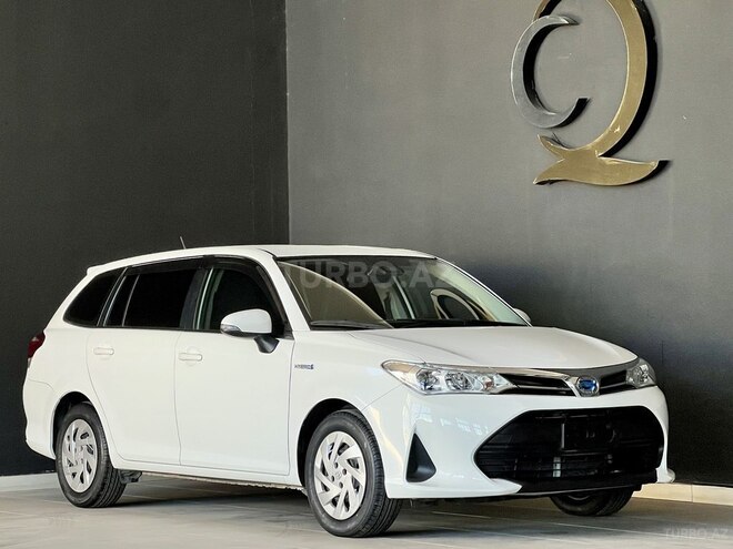 Toyota Corolla Fielder-1