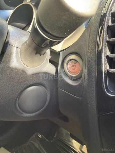 Nissan Juke 2015, 88,000 km - 1.6 l - Bakı