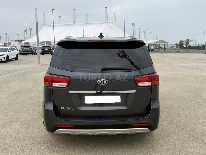 Kia Carnival 2016, 189,000 km - 2.2 l - Bakı