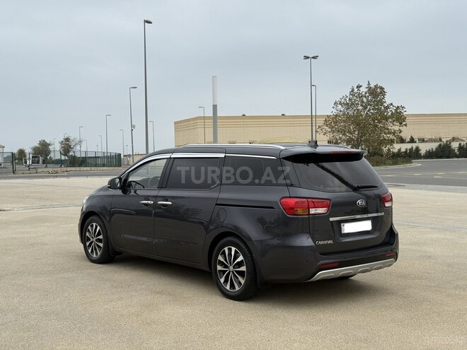 Kia Carnival 2016, 189,000 km - 2.2 l - Bakı