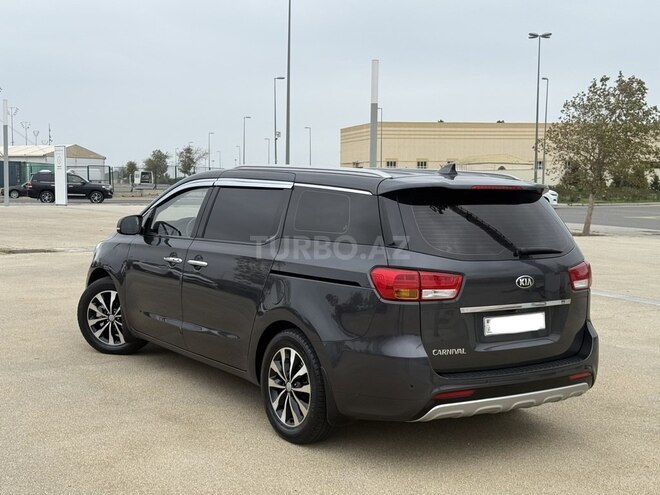 Kia Carnival 2016, 189,000 km - 2.2 l - Bakı