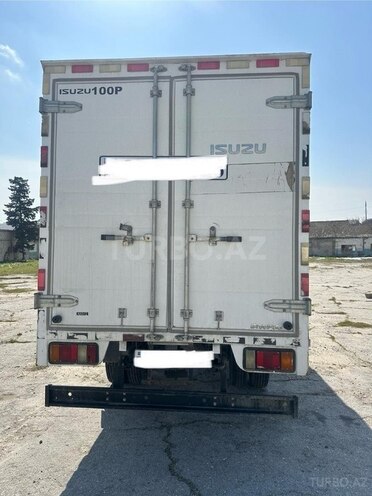 Isuzu  2021, 100,000 km - 2.8 л - Bakı