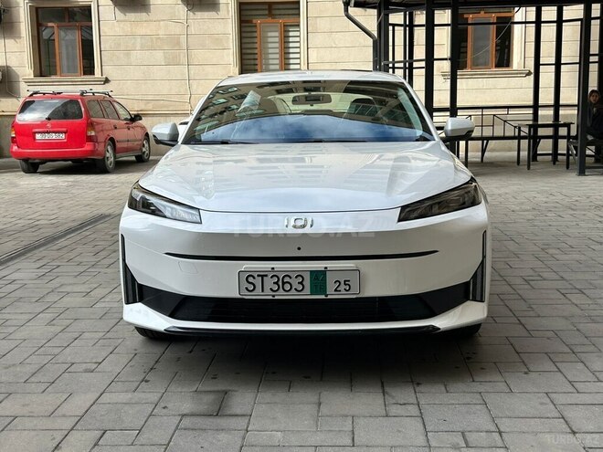Changan Qiyuan A05 2025, 0 km - 1.5 л - Bakı