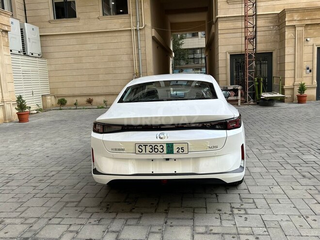 Changan Qiyuan A05 2025, 0 km - 1.5 л - Bakı