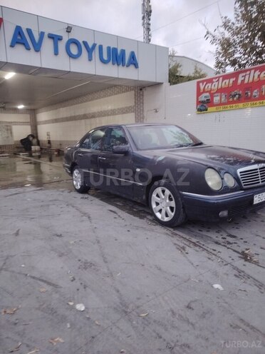 Mercedes E 290 1997, 445,000 km - 2.9 l - Bakı