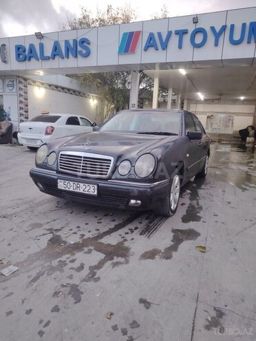 Mercedes E 290 1997, 445,000 km - 2.9 l - Bakı