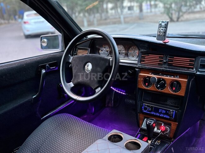 Mercedes 190 1992, 247,500 km - 2.0 l - Xırdalan