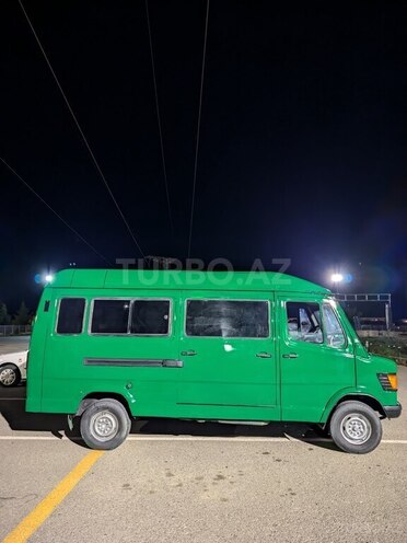 Mercedes 208 D 1993, 500,000 km - 2.4 l - Mingəçevir