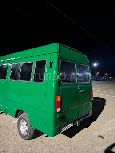 Mercedes 208 D 1993, 500,000 km - 2.4 l - Mingəçevir