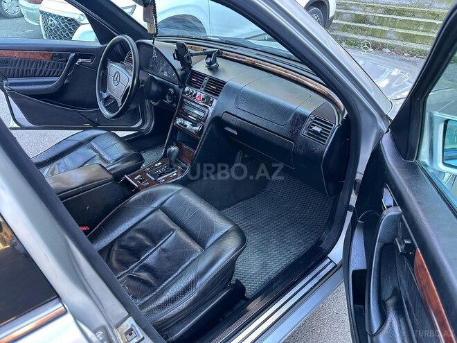 Mercedes C 240 1998, 295,000 km - 2.4 л - Gəncə
